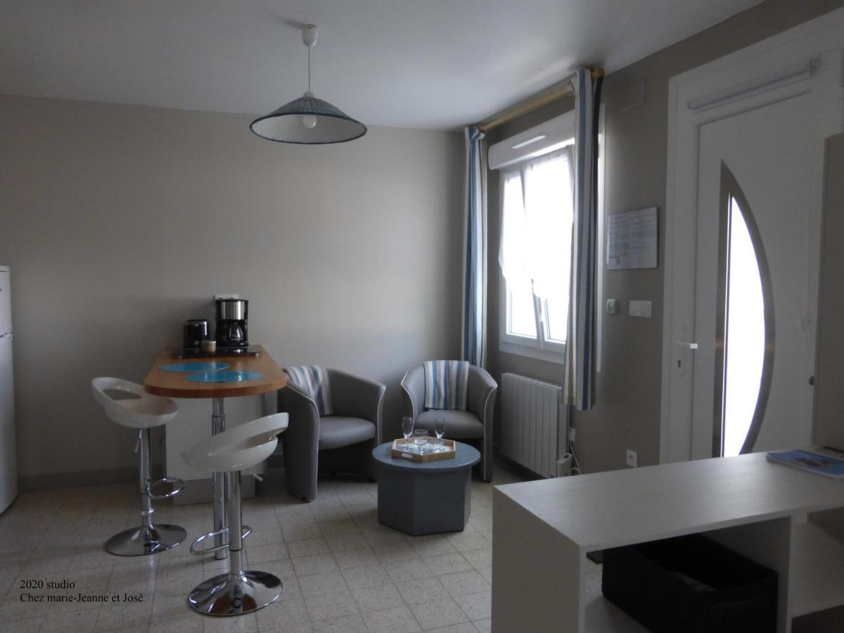 Ferienwohnung Studio Chez Jose Albert Exterior foto